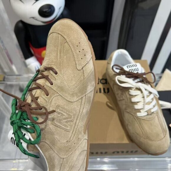 🍮Miu Miu x New Balance 530 Suede Sneakers